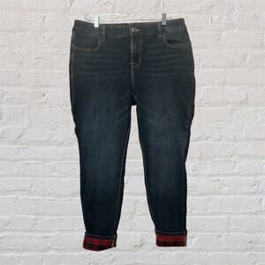 M Jeans by Maurices Plus 16W Reg Stretch Mid Rise Soft Plaid‎ Cuff Skinny Jeans